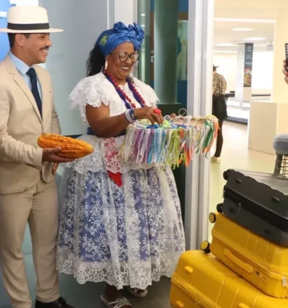 O voo regular da Latam, que liga o aeroporto de Congonhas (São Paulo) a Ilhéus, na Costa do Cacau, foi inaugurado na tarde de domingo