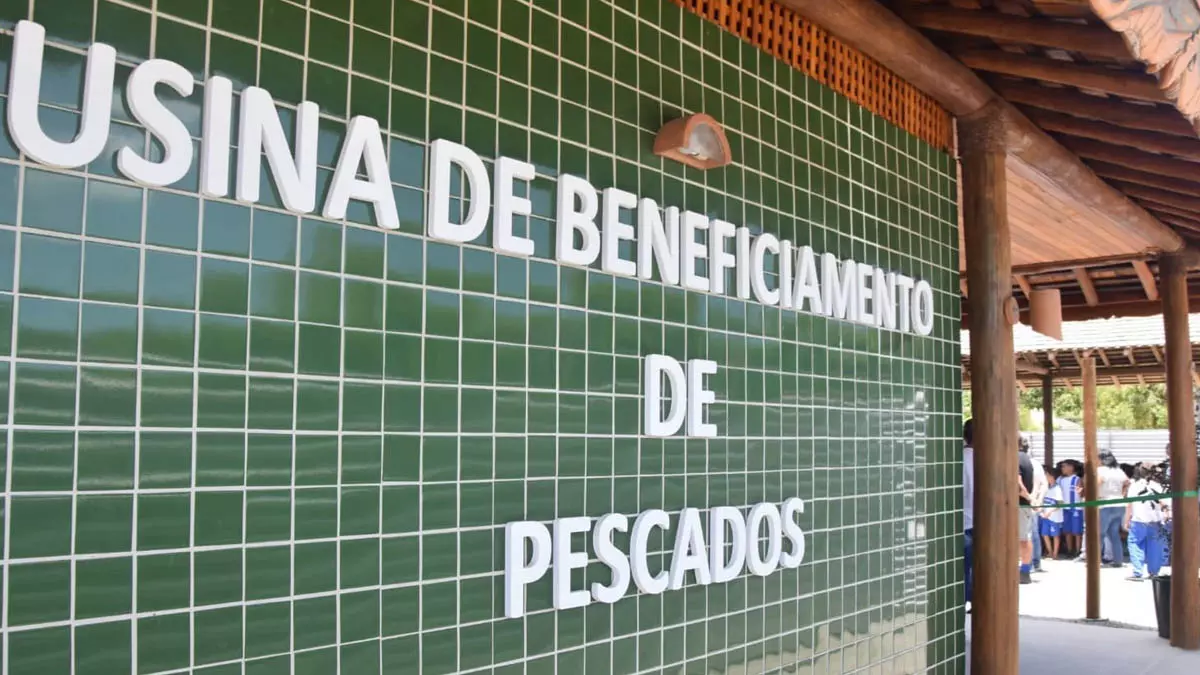 suas atividades com a inauguração, nesta quinta-feira (16), da Usina de Beneficiamento de Pescados de Bom Jesus dos Passos. A