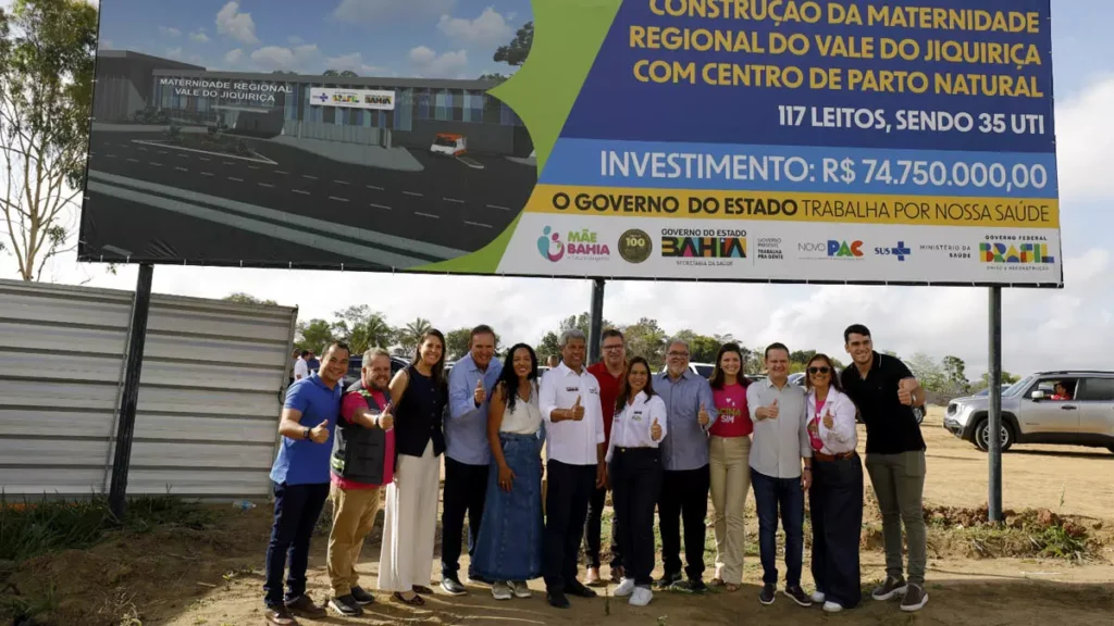 Rodrigues assinou, neste sábado (18), a ordem de serviço para a construção da Maternidade Regional do Vale do Jiquiriçá,