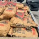 Proteção Ambiental (Coppa) apreenderam, na manhã de sábado (25), cerca de 450kg de carvão vegetal que estavam sendo comercializados