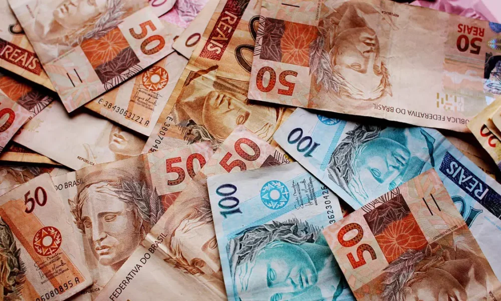 Uma única aposta realizada em Ourinhos (SP), na Lotérica Ourinhense, acertou as seis dezenas sorteadas no concurso 2.932 da Mega-Sena,