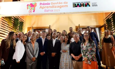 A Secretaria da Educação da Bahia (SEC) premiou 448 colégios estaduais pelo desempenho positivo em Língua Portuguesa e