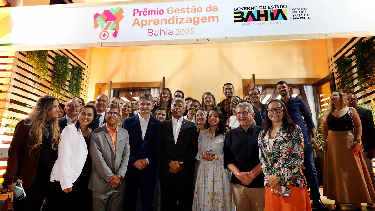 A Secretaria da Educação da Bahia (SEC) premiou 448 colégios estaduais pelo desempenho positivo em Língua Portuguesa e