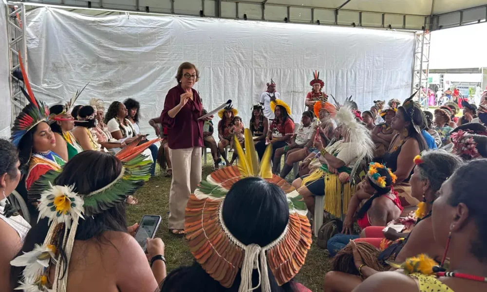 A Secretaria das Mulheres do Estado (SPM) participou, nesta terça-feira (5), de uma plenária com lideranças femininas indígenas durante