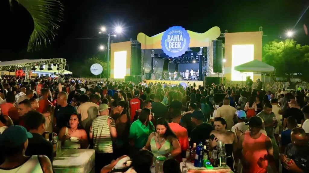 Cervejeiros de todo o Brasil e também do exterior estão reunidos no 3º Bahia Beer Festival - Alagoinhas, que aquece a economia