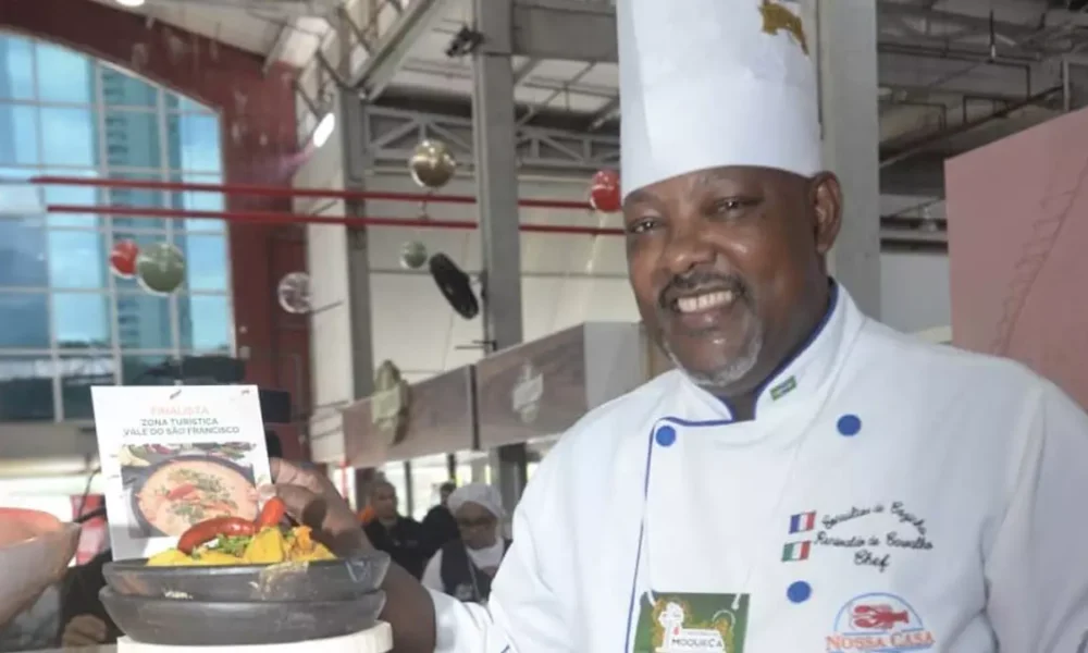 Rio Vermelho (Ceasinha), em Salvador, a receita Nossa Divina Moqueca, do restaurante Nossa Casa Frutos do Mar,å de Juazeiro