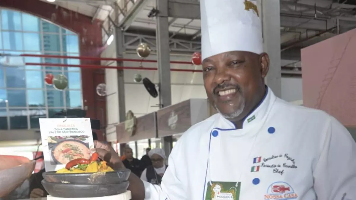 Rio Vermelho (Ceasinha), em Salvador, a receita Nossa Divina Moqueca, do restaurante Nossa Casa Frutos do Mar,å de Juazeiro