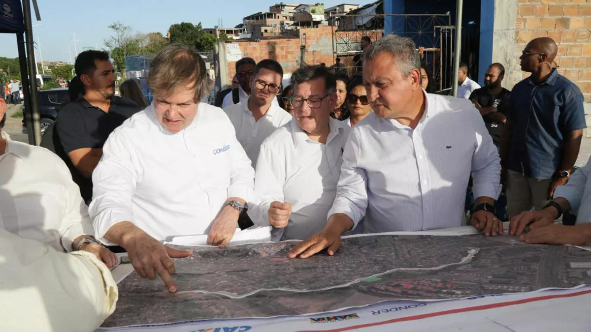 O ministro da Casa Civil, Rui Costa, cumpriu agenda em Salvador nesta quinta-feira (6) para vistoriar as obras de micro e macrodrenagem