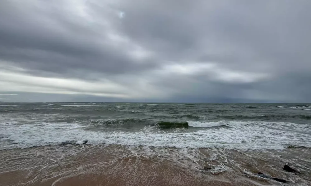 O Instituto do Meio Ambiente e Recursos Hídricos (Inema) emitiu um alerta para a ocorrência de chuvas em diversas regiões da Bahia