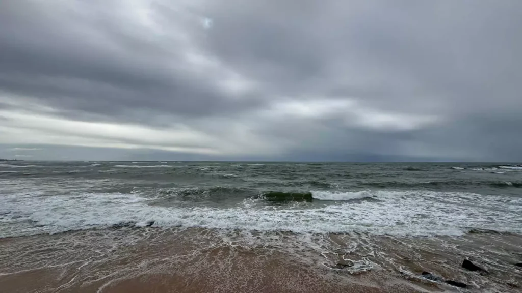 O Instituto do Meio Ambiente e Recursos Hídricos (Inema) emitiu um alerta para a ocorrência de chuvas em diversas regiões da Bahia