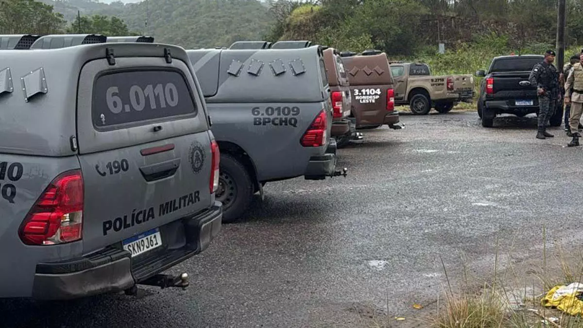 O Batalhão de Choque (BPCh) da Polícia Militar chegou à cidade de São Félix, no final da tarde desta terça-feira (11), com a missão