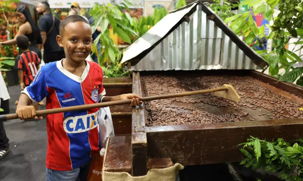 O Parque de Exposições de Salvador recebe, até o próximo domingo (7), a 34ª edição da Feira Nacional da Agropecuária (Fenagro).