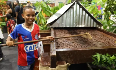 O Parque de Exposições de Salvador recebe, até o próximo domingo (7), a 34ª edição da Feira Nacional da Agropecuária (Fenagro).