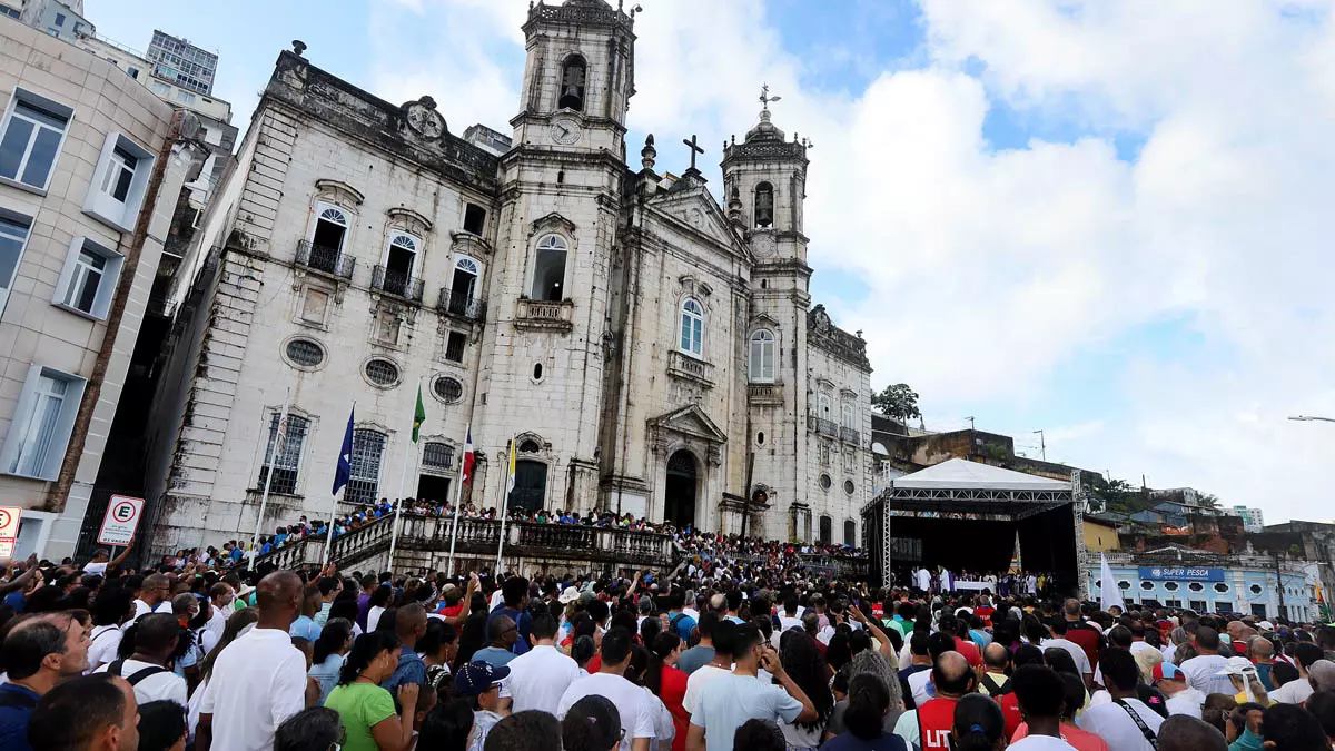 Nesta segunda-feira (8), feriado em Salvador a Bahia celebra Nossa Senhora da Conceição da Praia, sua padroeira. A imagem,