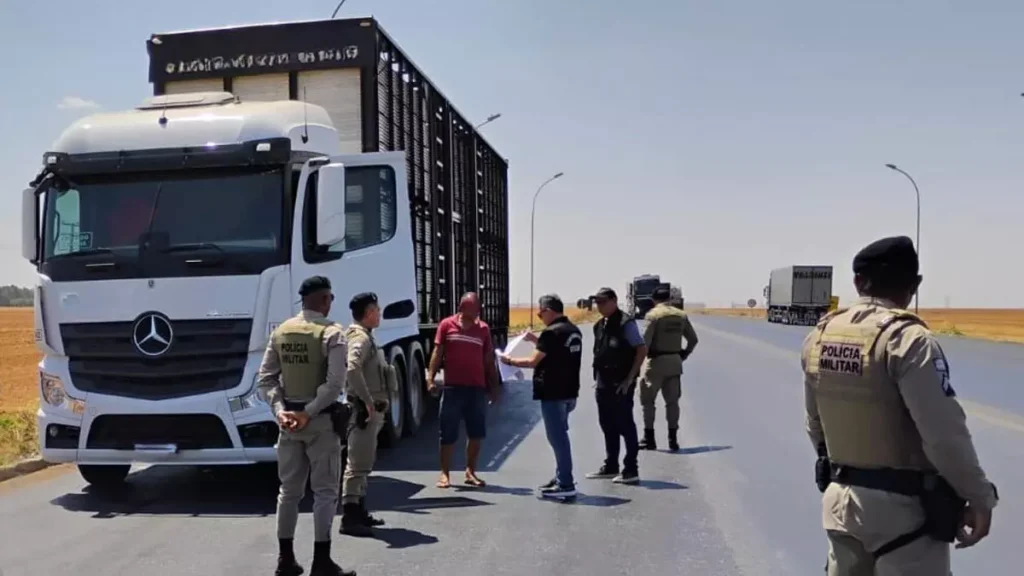 A Secretaria da Fazenda do Estado (Sefaz-Ba) divulgou o balanço da Operação Safra Oeste 2025, que contabilizou 11,5 mil abordagens