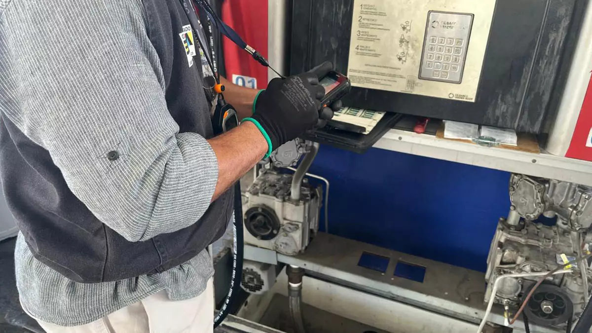 A força-tarefa da operação Combustível Legal fiscalizou, na última semana, 30 postos localizados em Salvador, Lauro de Freitas,