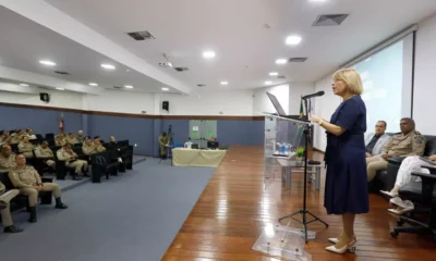 A Polícia Militar da Bahia (PMBA) realizou, nesta terça-feira (9), um seminário sobre prevenção e enfrentamento ao assédio moral