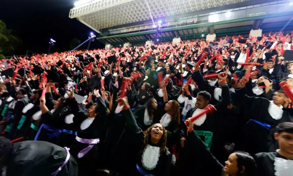 A Bahia celebrou, nesta sexta-feira (12), a formatura de aproximadamente 29 mil estudantes da Educação Profissional e Tecnológica.