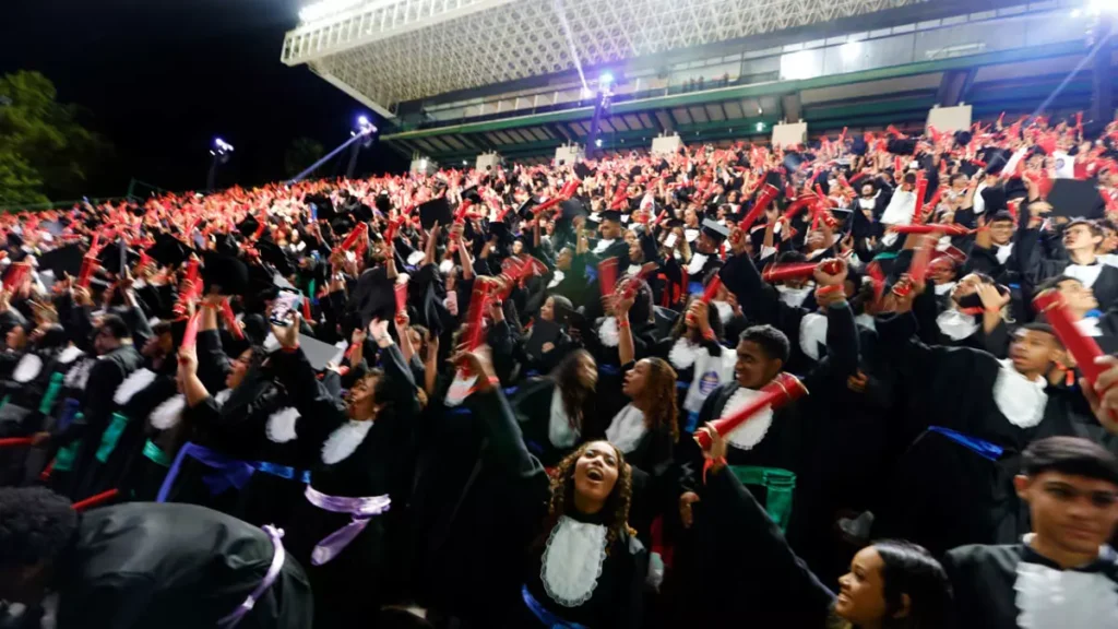 A Bahia celebrou, nesta sexta-feira (12), a formatura de aproximadamente 29 mil estudantes da Educação Profissional e Tecnológica.