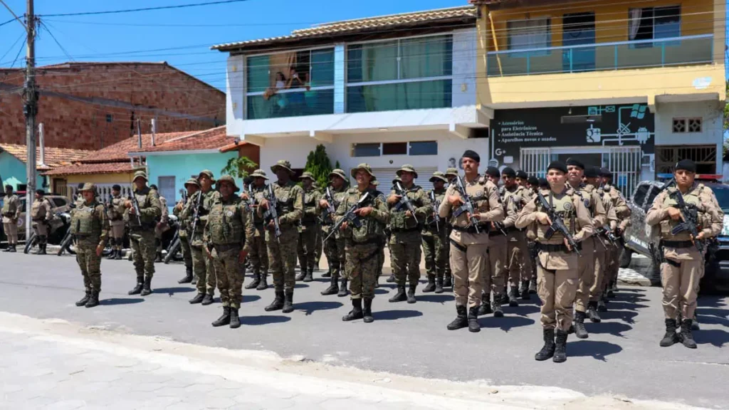 uma série de entregas que somam cerca de R$10,5 milhões em investimentos para fortalecer segurança pública, infraestrutura e desenvolvimento