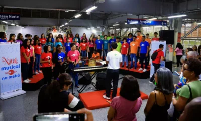 Coro Infantojuvenil dos Núcleos Estaduais de Orquestras Infantis e Juvenis da Bahia (Neojiba), formado por 50 cantores e músicos