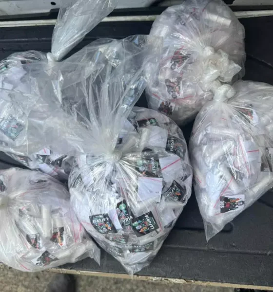 policiais militares da 1ª Companhia Independente da Polícia Militar (CIPM) apreenderam 2.500 porções de cocaína, uma balança de precisão