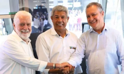 que viabilizam investimentos como o VLT, Salvador continuaria sendo motivo de piada nacional com o “metrô calça curta”,