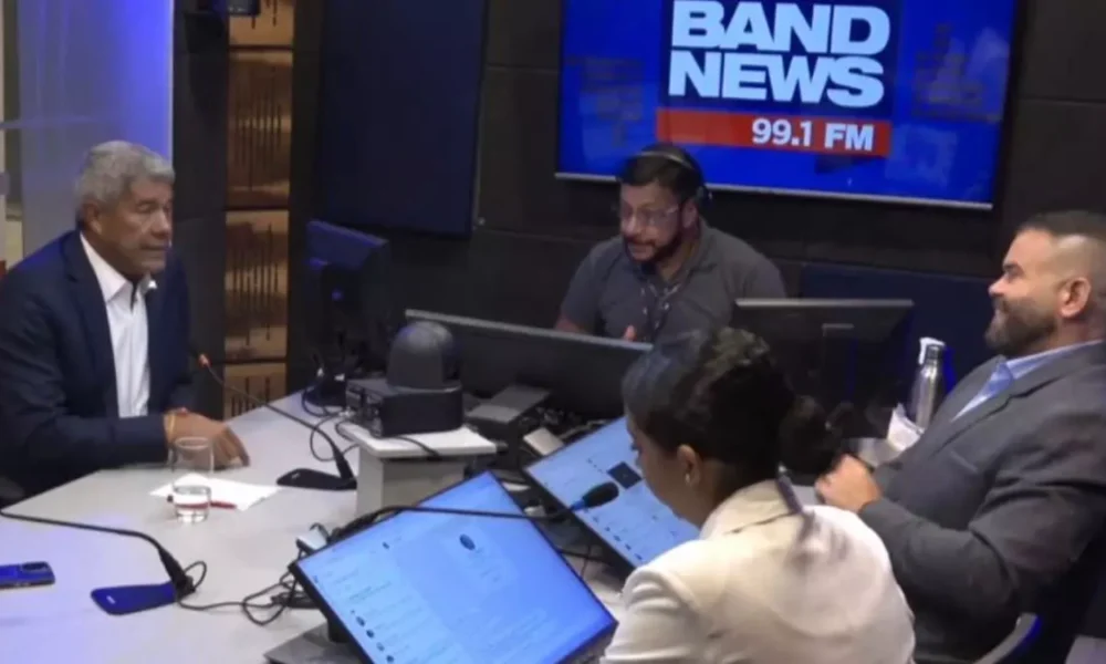 O governador Jerônimo Rodrigues (PT) respondeu às críticas da oposição sobre obras anunciadas pelo governo estadual e afirmou