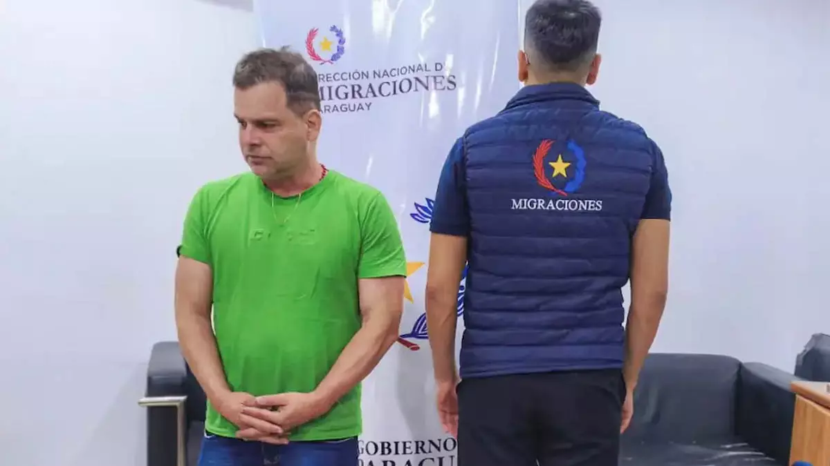 O ex-diretor da Polícia Rodoviária Federal (PRF), Silvinei Vasques, já está sob custódia da Polícia Federal (PF) após ser detido