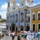 É verão na Bahia! E para iniciar o ano com toda a energia que a estação traz, o Pelourinho recebe uma programação especial