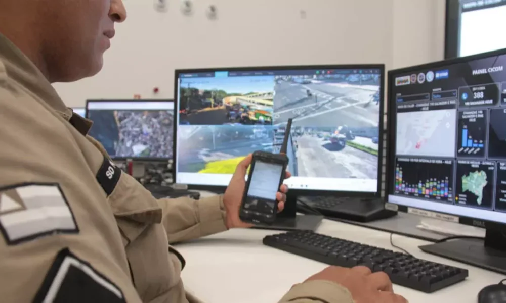 o Sistema de Reconhecimento Facial da Secretaria da Segurança Pública (SSP) contribuiu para a captura de 17 foragidos da Justiça.