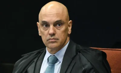 O ministro do Supremo Tribunal Federal (STF), Alexandre de Moraes, negou nesta quinta-feira (1º) o pedido da defesa do ex-presidente