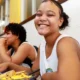 para a família de Evelyn Cruz durante o projeto ‘Férias na Escola’, da Secretaria da Educação (SEC). A estudante de 16 anos,