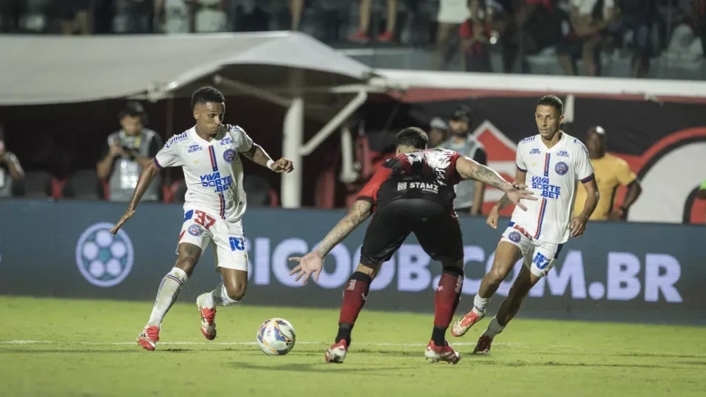 A disputa pela taça do Campeonato Baiano de Futebol de 2026 começa neste sábado (10), com transmissão exclusiva da TVE.