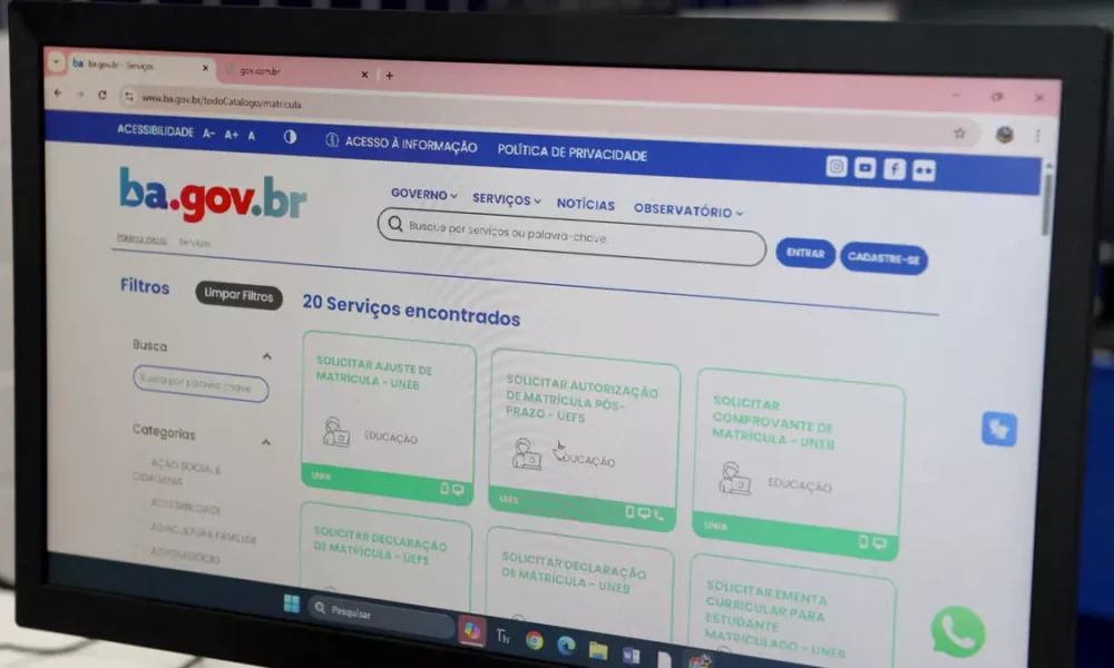 A rede estadual de educação da Bahia inicia, nesta segunda-feira (12), a matrícula para novos estudantes. O processo começou com
