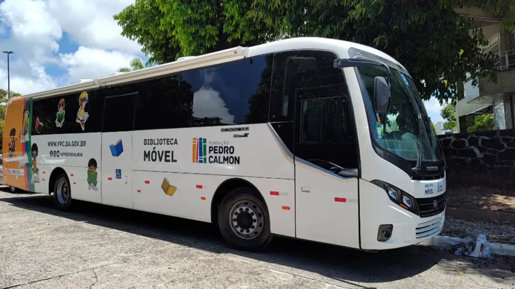 Cinema, dança, brincadeiras, shows de calouros e muito mais. Tudo isso está garantido na Colônia de Férias, que acontece