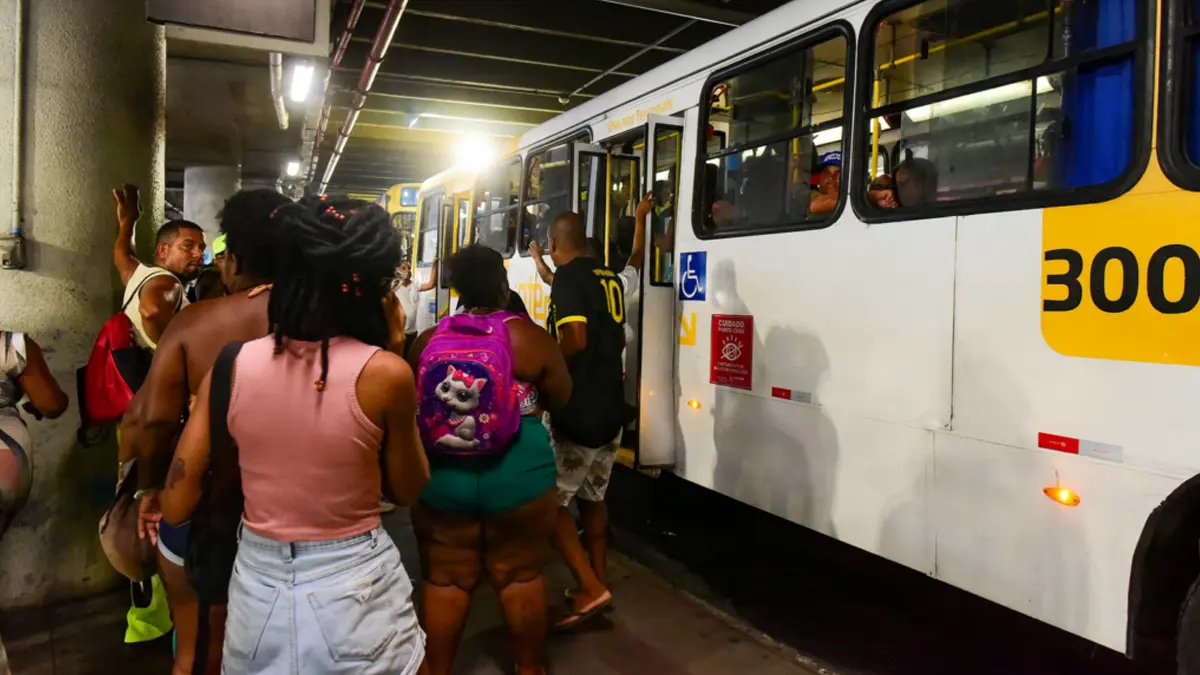 A Prefeitura destaca que, com o Salvador Card, o passageiro pode integrar até três modais, incluindo o metrô, pagando apenas uma tarifa.