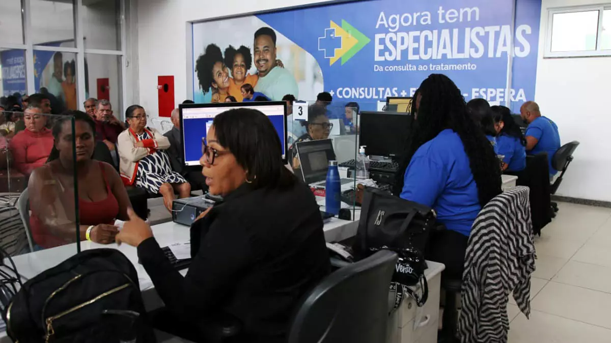 Consórcios Interfederativos de Saúde para apresentar resultados assistenciais das Policlínicas Regionais e definir novas metas.