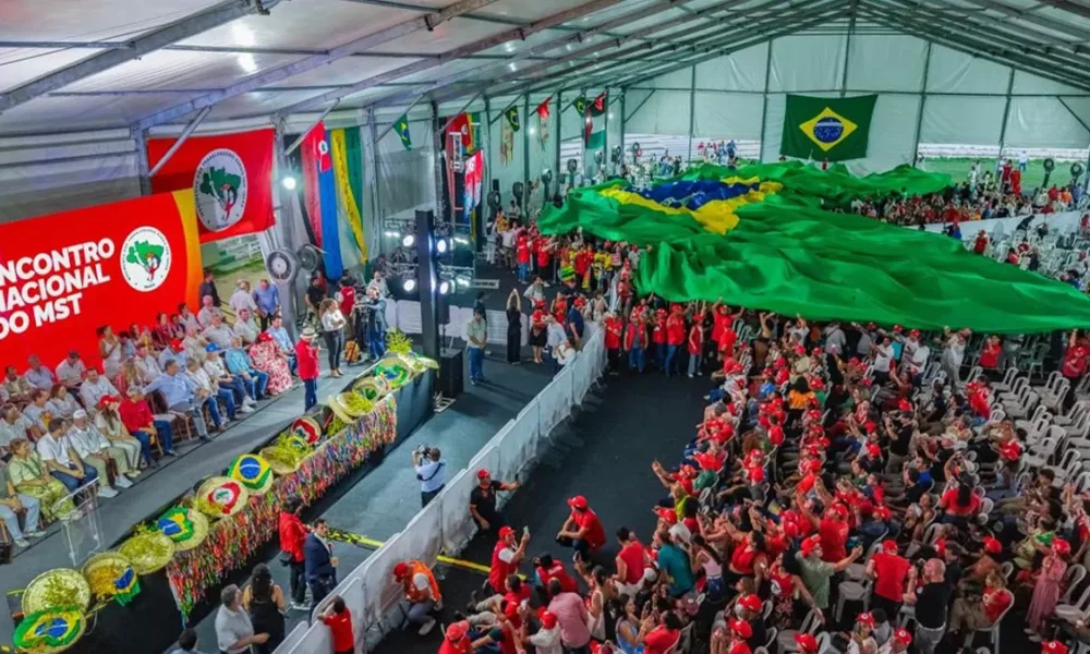 O presidente Luiz Inácio Lula da Silva participou nesta sexta-feira (23) do 14º Encontro Nacional do Movimento dos Trabalhadores