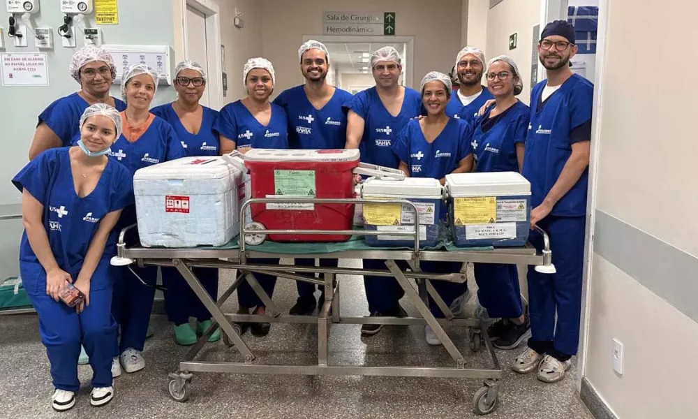 A Bahia alcançou, em 2025, a marca de 1.384 transplantes de órgãos realizados, número que representa um crescimento de 33%