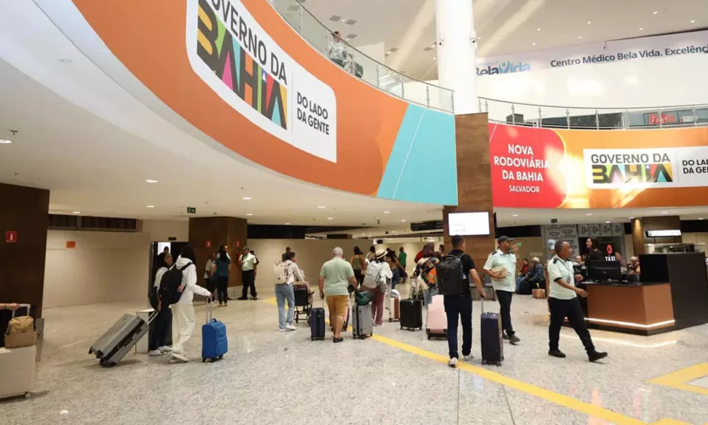 para a Chapada Diamantina”, afirmou o turista catarinense Francisco Spessato, no setor de embarque da nova Rodoviária da Bahia