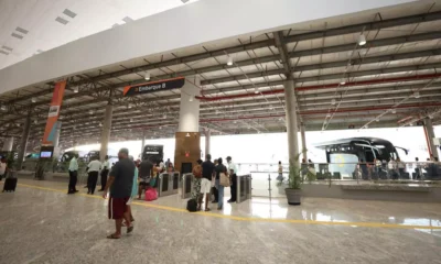 Nesta terça-feira (20), os primeiros ônibus chegaram à Nova Rodoviária da Bahia, em Águas Claras, marcando oficialmente o início das