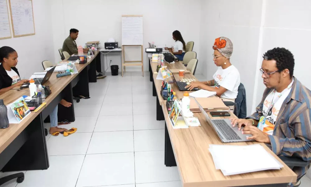 Implantado em janeiro de 2025, no bairro de Águas Claras, em Salvador, o primeiro Coletivo Bahia pela Paz completa um ano de funcionamento