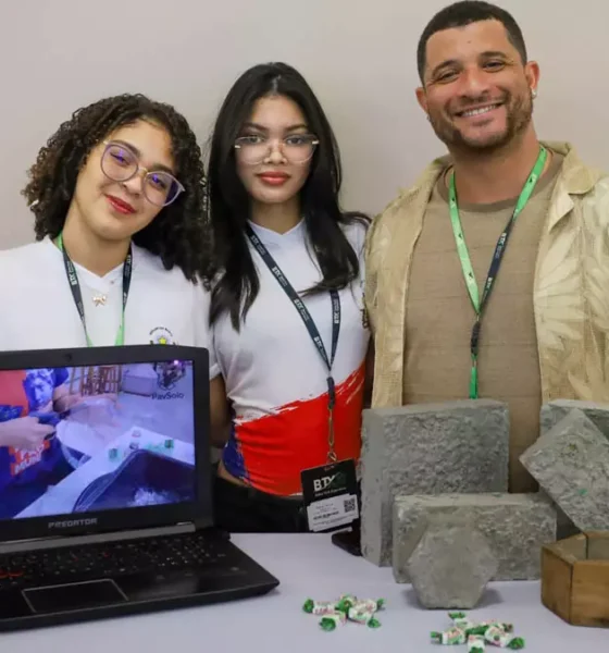 Esse problema chamou a atenção das estudantes Livia Neris e Tainá Ferraz, do Centro Territorial de Educação Profissional