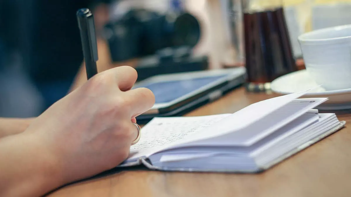 prevê alterações anuais nas chamadas regras de transição. Essas regras valem para quem já contribuía para o INSS antes de novembro de 2019.