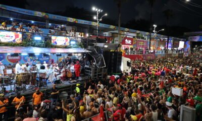 A partir desta quinta-feira (12), a Bahia se torna oficialmente “um estado de alegria” com a entrega simbólica das chaves do Carnaval 2026