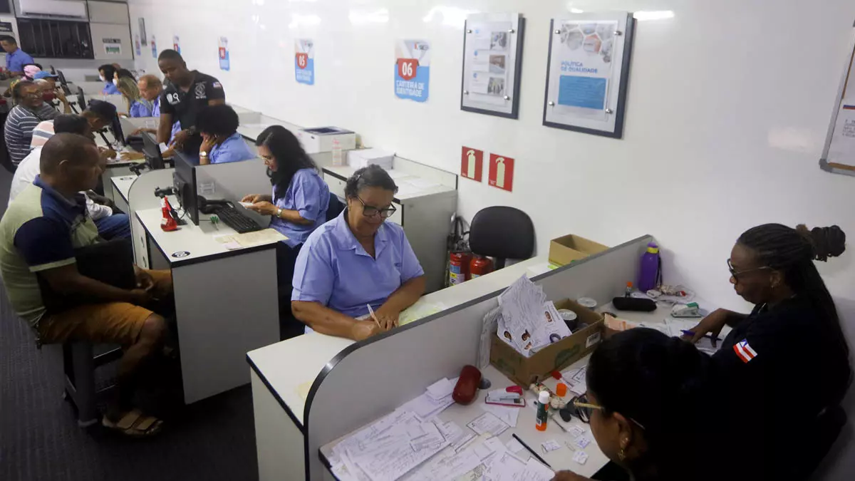 O Governador Jerônimo Rodrigues publicou, no Diário Oficial do Estado da Bahia desta quinta-feira (12), o decreto que estabelece