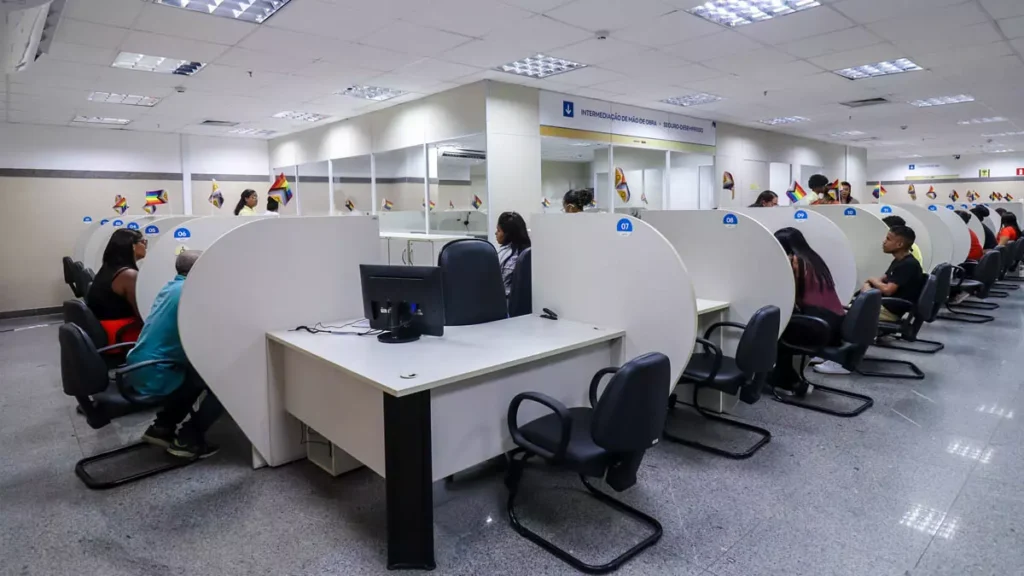 Se ligue nas vagas de emprego disponíveis no SineBahia para Salvador, RMS e interior do estado nesta segunda-feira (23).