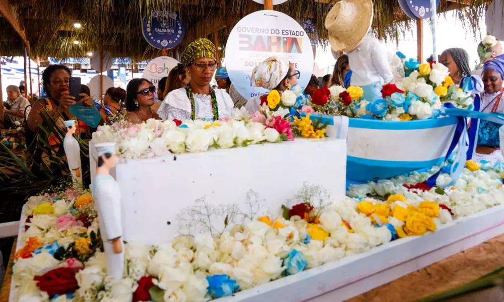 Como acontece a cada 2 de fevereiro, o bairro do Rio Vermelho se encheu de fé, tradição e devoção com a celebração da Festa de Iemanjá