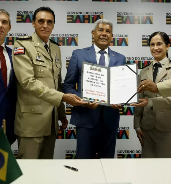 A promoção da tenente‑coronel PM Ivana Teixeira Andrade, integrante do Quadro de Oficiais de Saúde (QOS), ao posto de coronel —